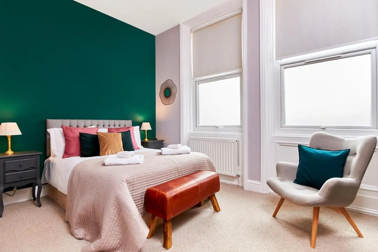 Apartment Lovely Abode In Newcastle - Sleeps 4 - Ground Floor United Kingdom